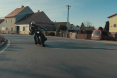 BBG-Custom-show-s02e03-Indian-Golden-Head_01_08_14_16